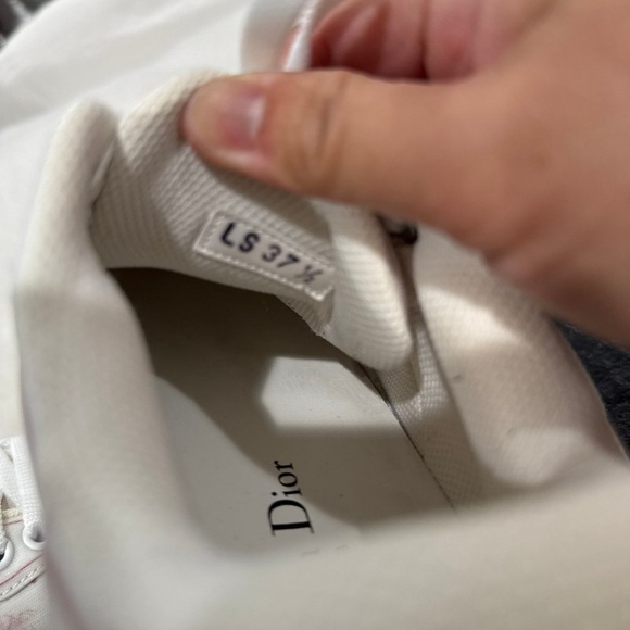 Authentic CHRISTIAN DIOR SNEAKERS - Picture 6 of 7